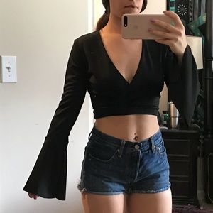 Pretty Little Thing Flare sleeve tie crop